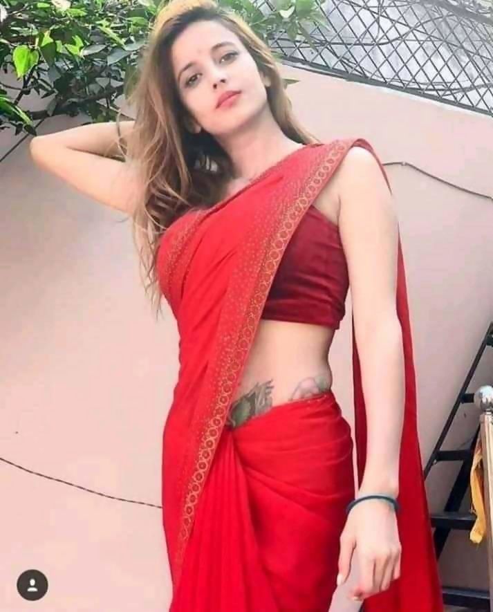 Sexy girl in Indian saree