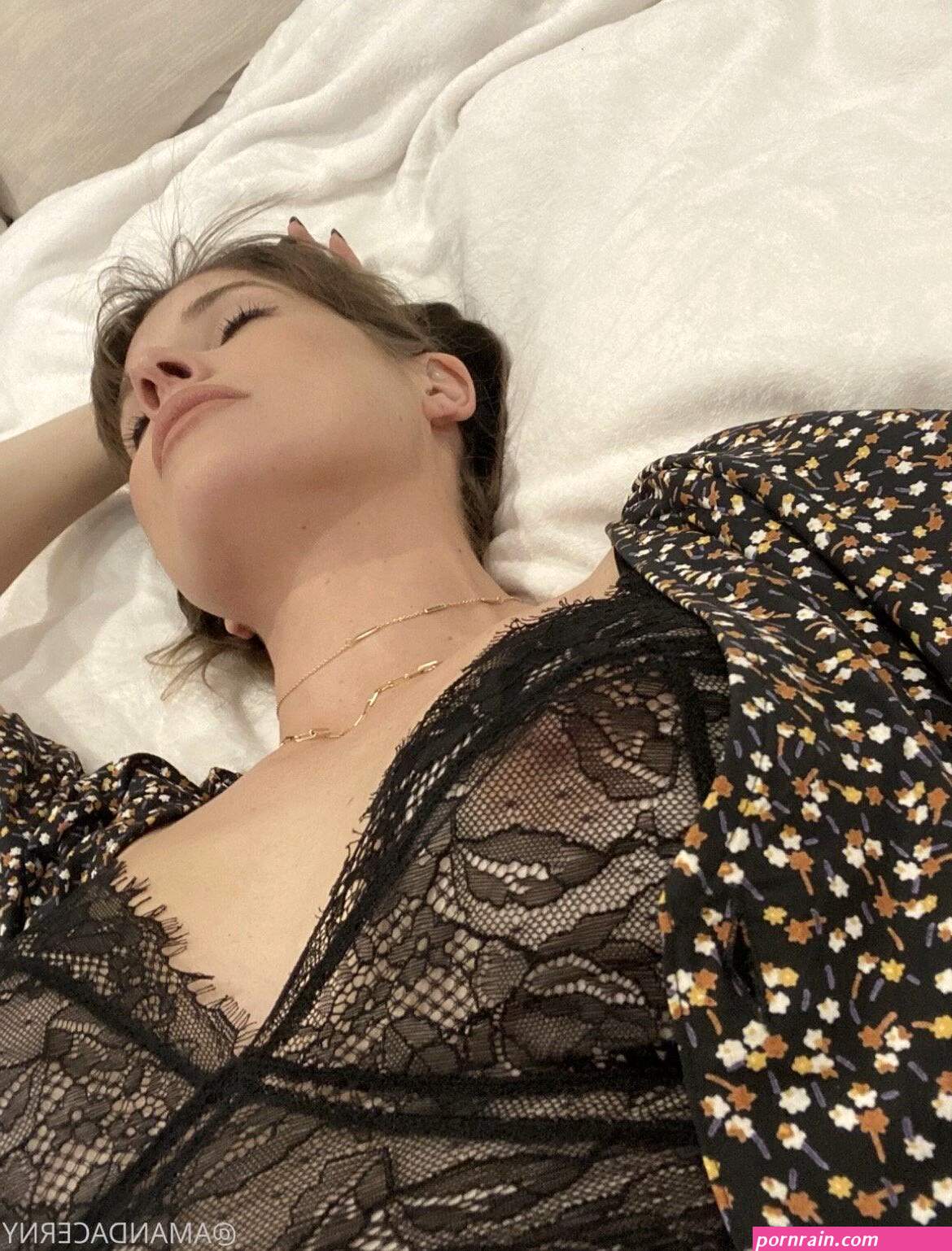 Amanda Cerny Nude Christmas Tease Onlyfans Set Leaked