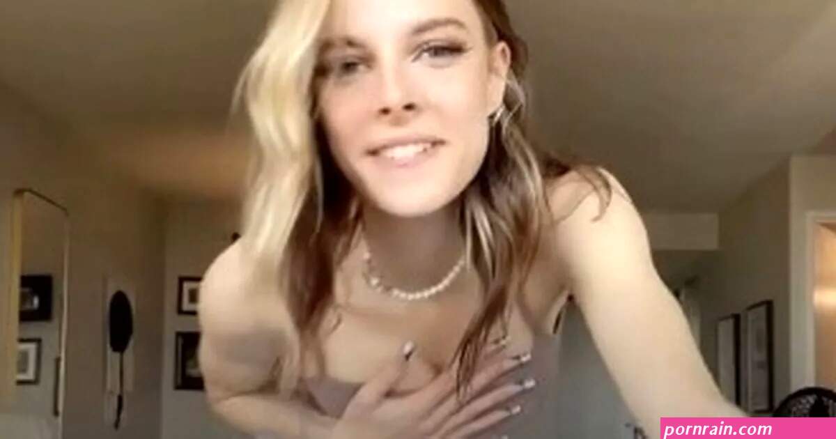 Latest TikTok trend sees women embrace their braless boobs in jiggly dance