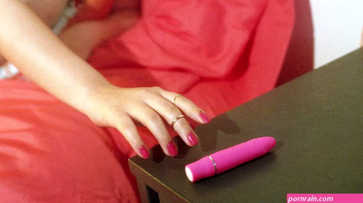 Will Using a Vibrator Too Often Desensitize My Clitoris?