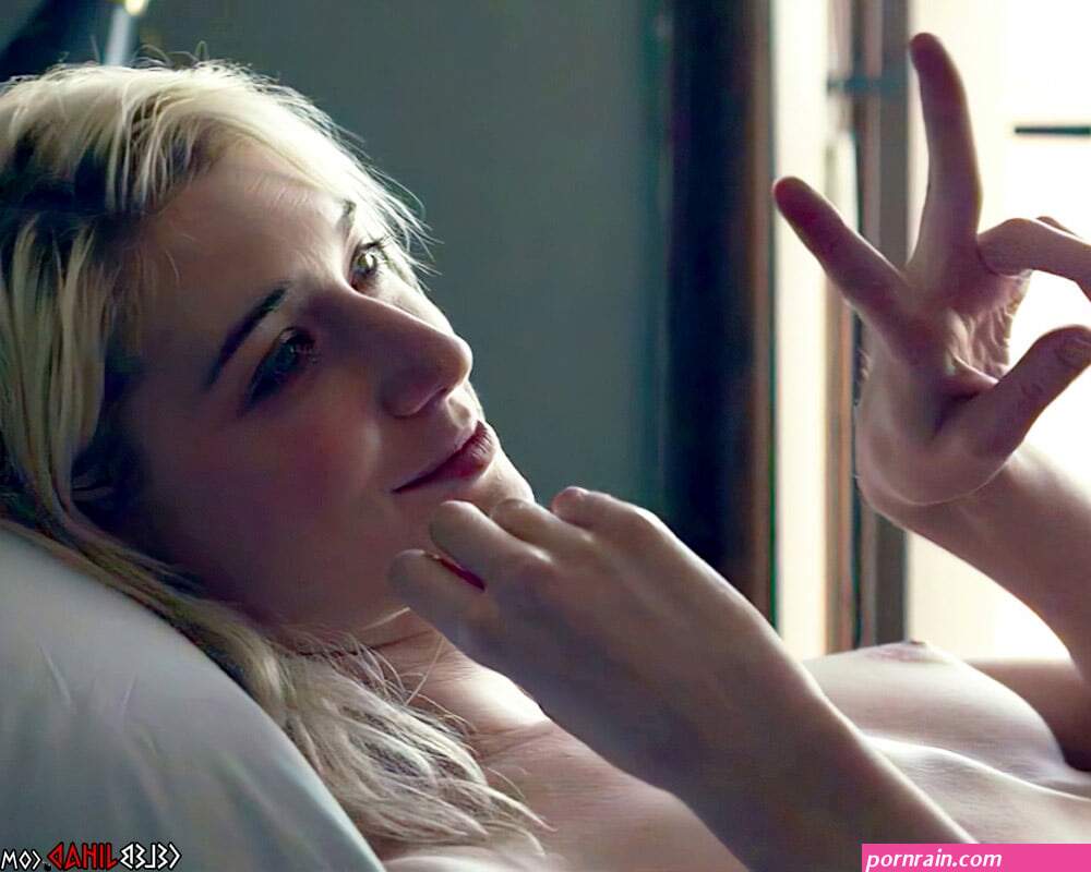 Elizabeth Debicki Nude Sex Scene From The Burnt Orange Heresy
