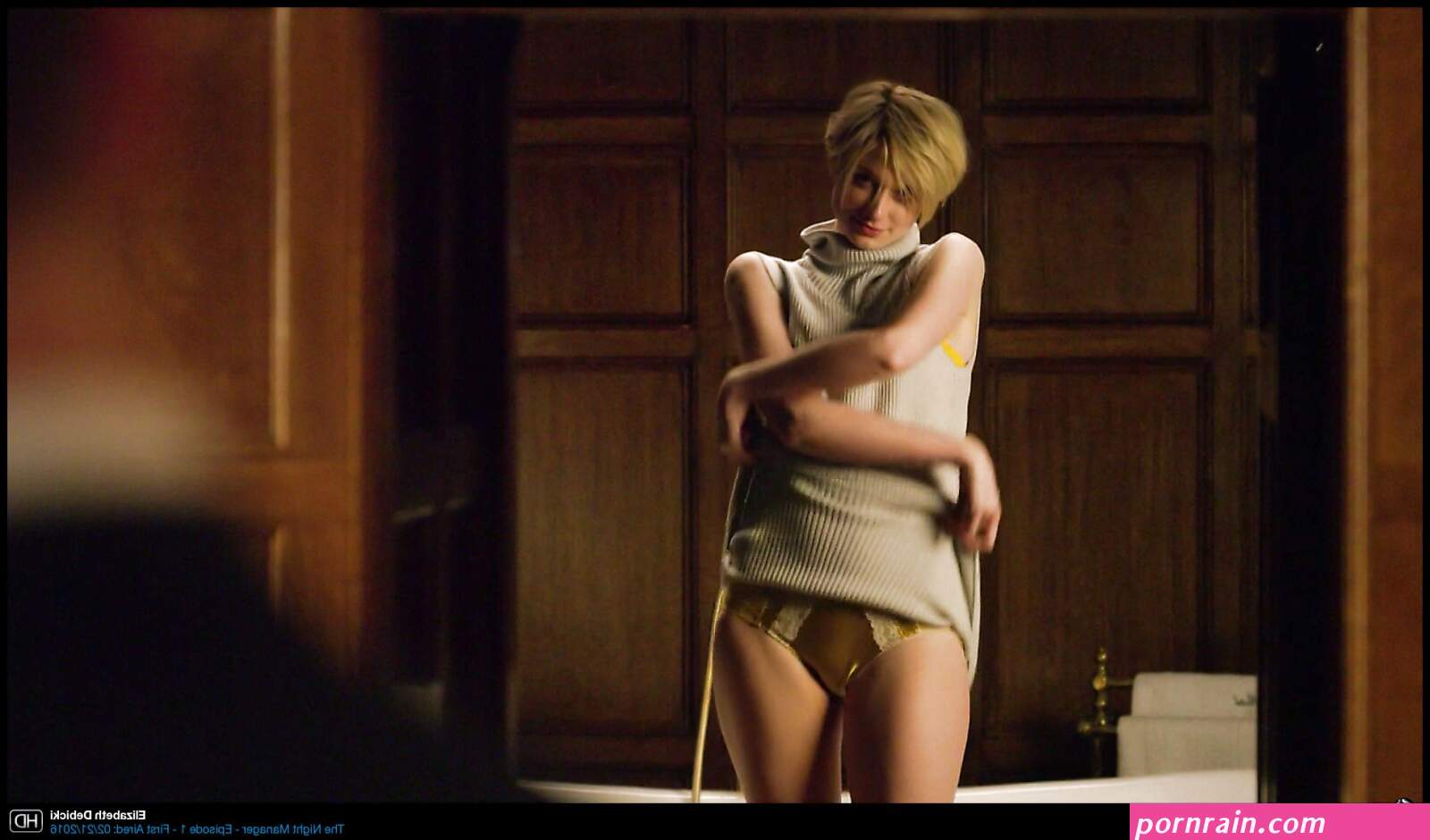 Naked Elizabeth Debicki in The Night Manager ANCENSORED