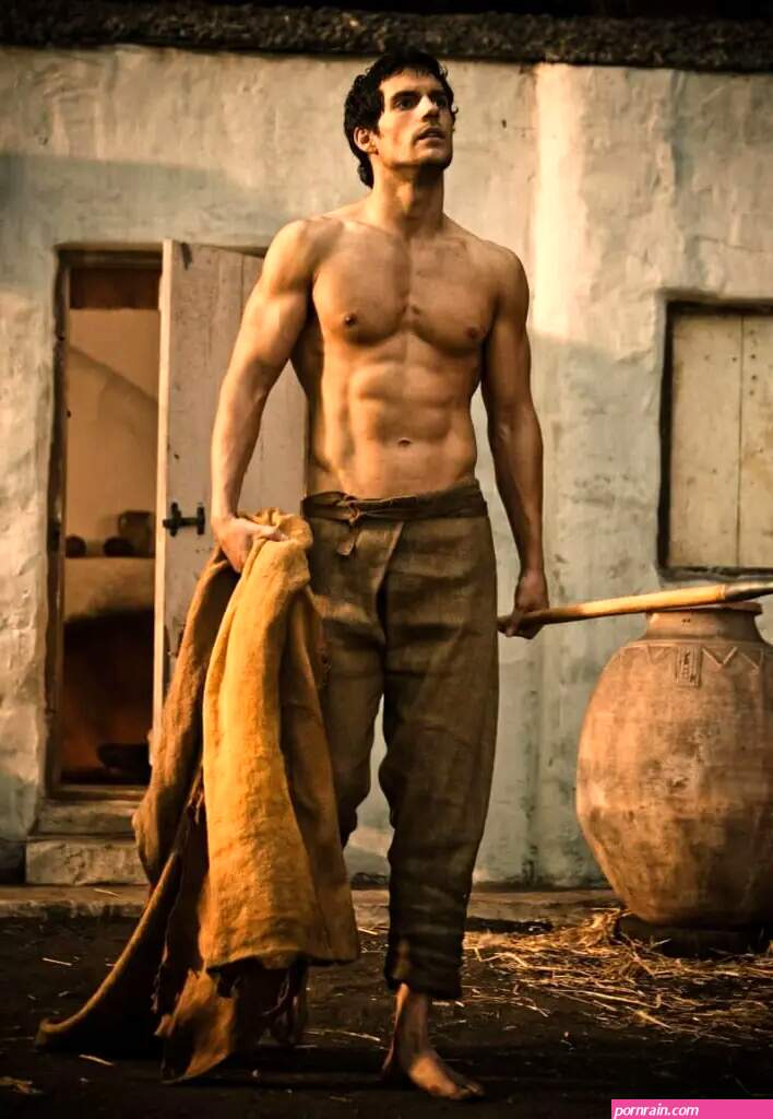 Henry Cavill Nude Pics Superman AKA Greek God EXPOSED Leaked Meat