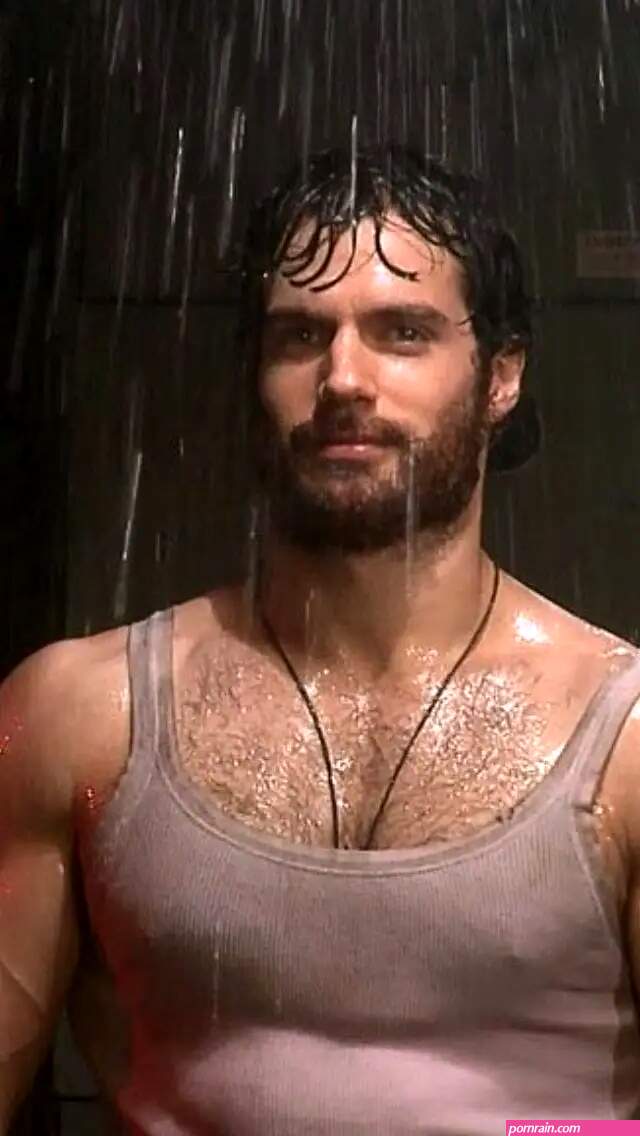 Henry Cavill Nude Pics Superman AKA Greek God EXPOSED Leaked Meat