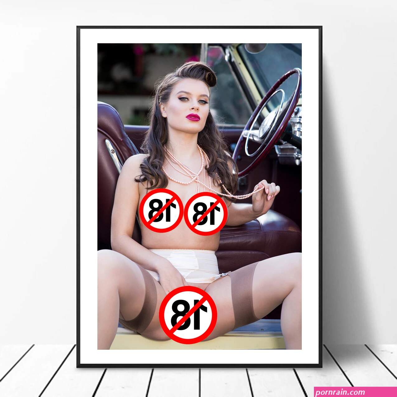Sexy Girl and Car Model Lana Rhoades Naked Poster Modern Art Canvas Printings Decorative Painting For Home Bedroom Wall Decor