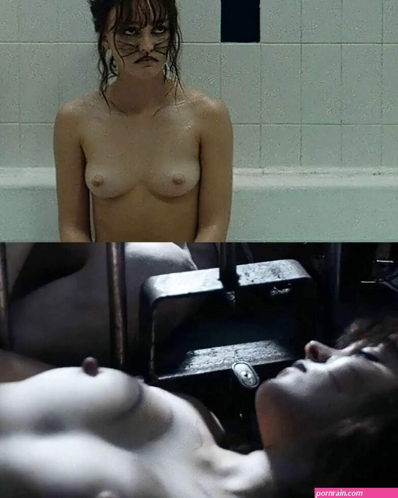 Lily-Rose Depp Naked