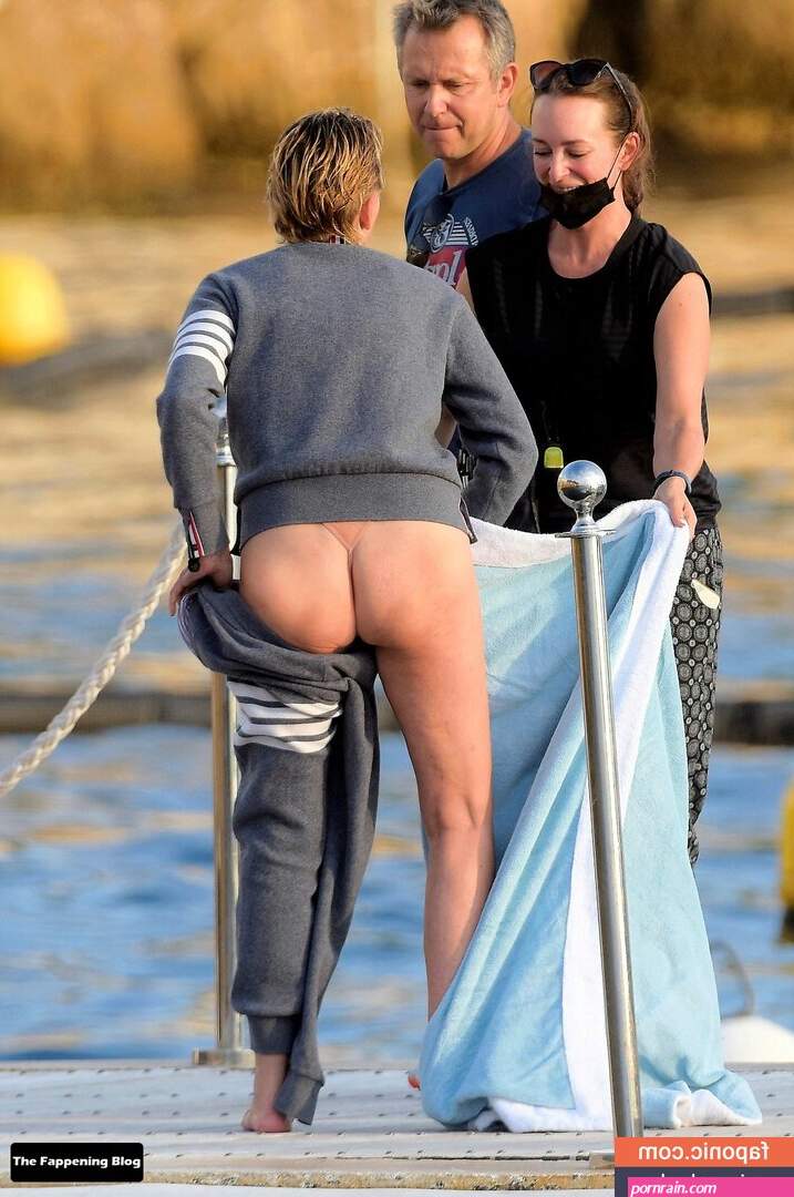 160762733 aka Sharon Stone Nude Leaks OnlyFans