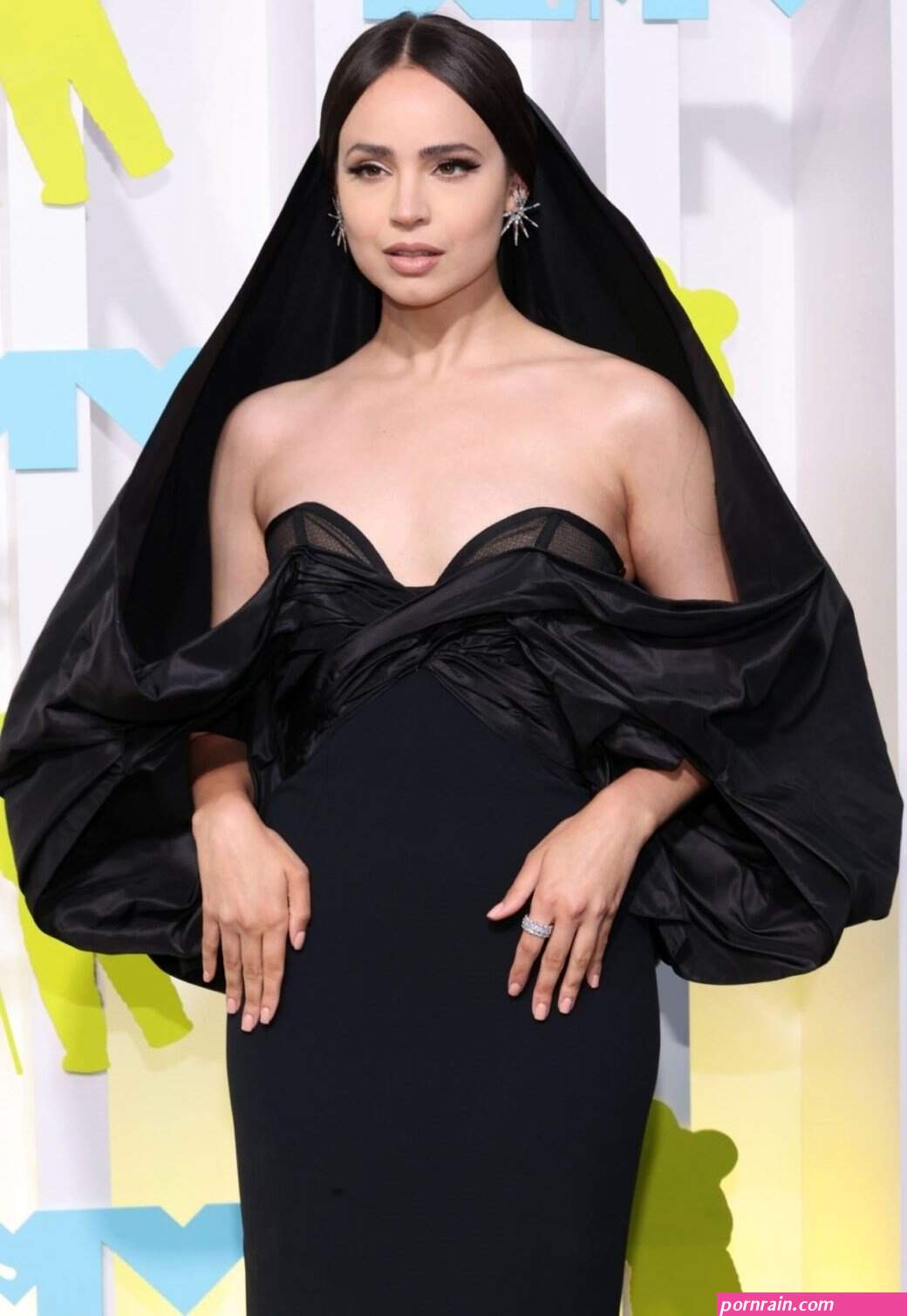 Sofia Carson