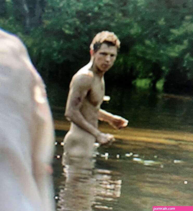 tylerposwy on X: TOM HOLLAND NAKED