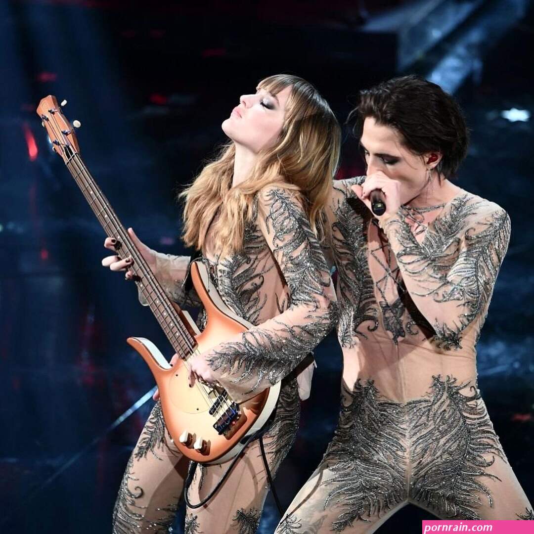 Victoria de Angelis Nude Concert
