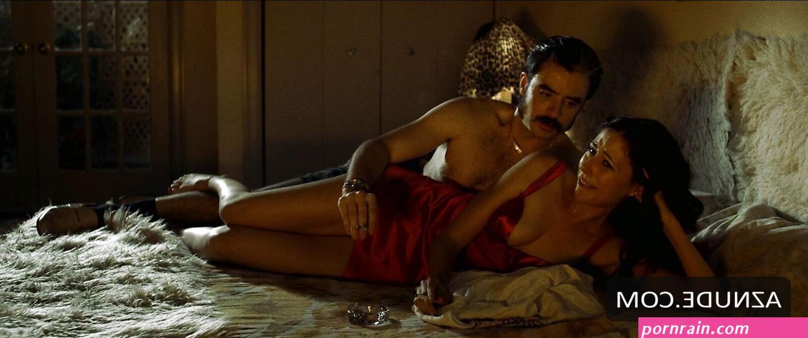 AMANDA CREW Nude
