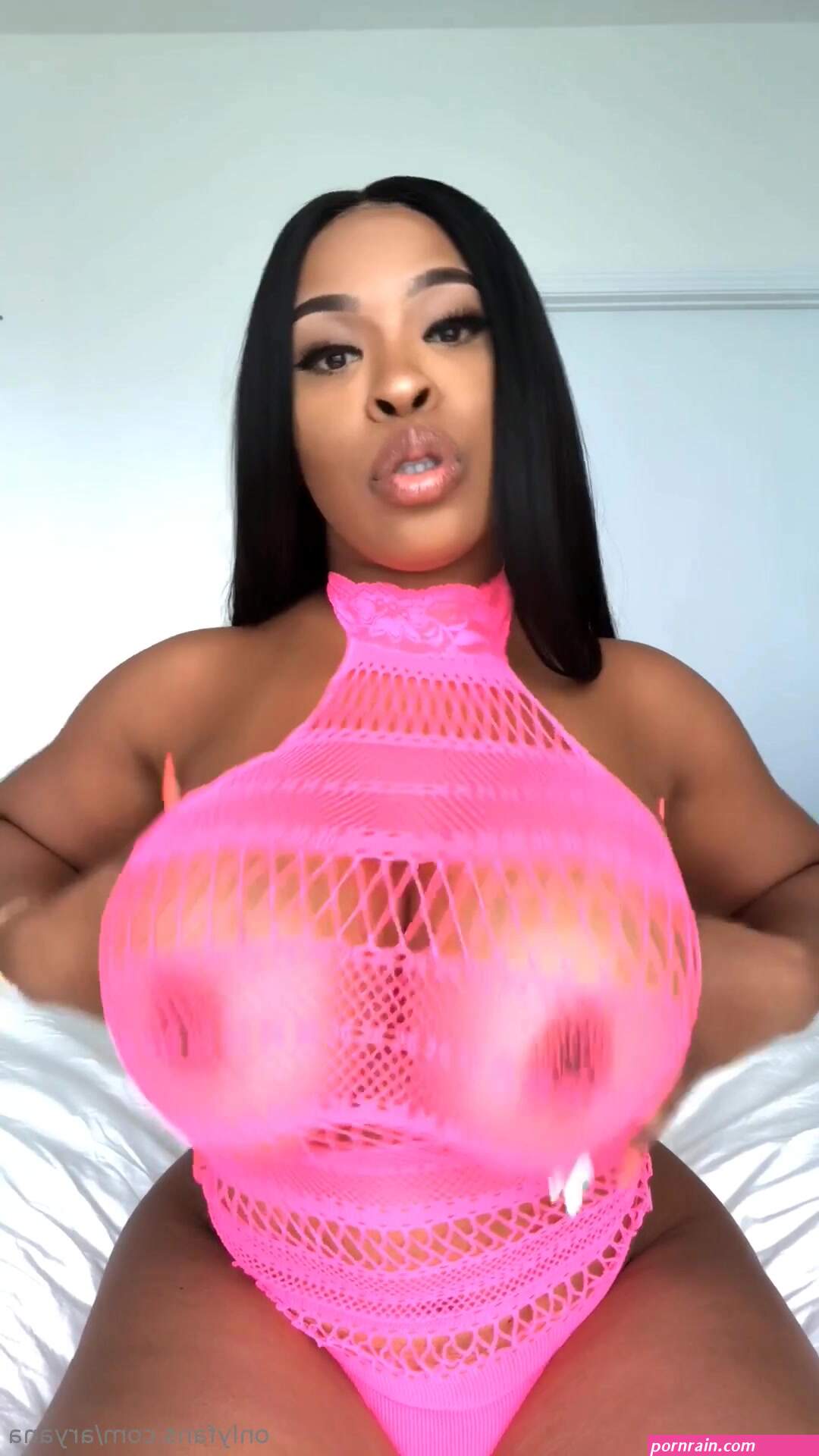 Big Titty Ebony... Tease 1