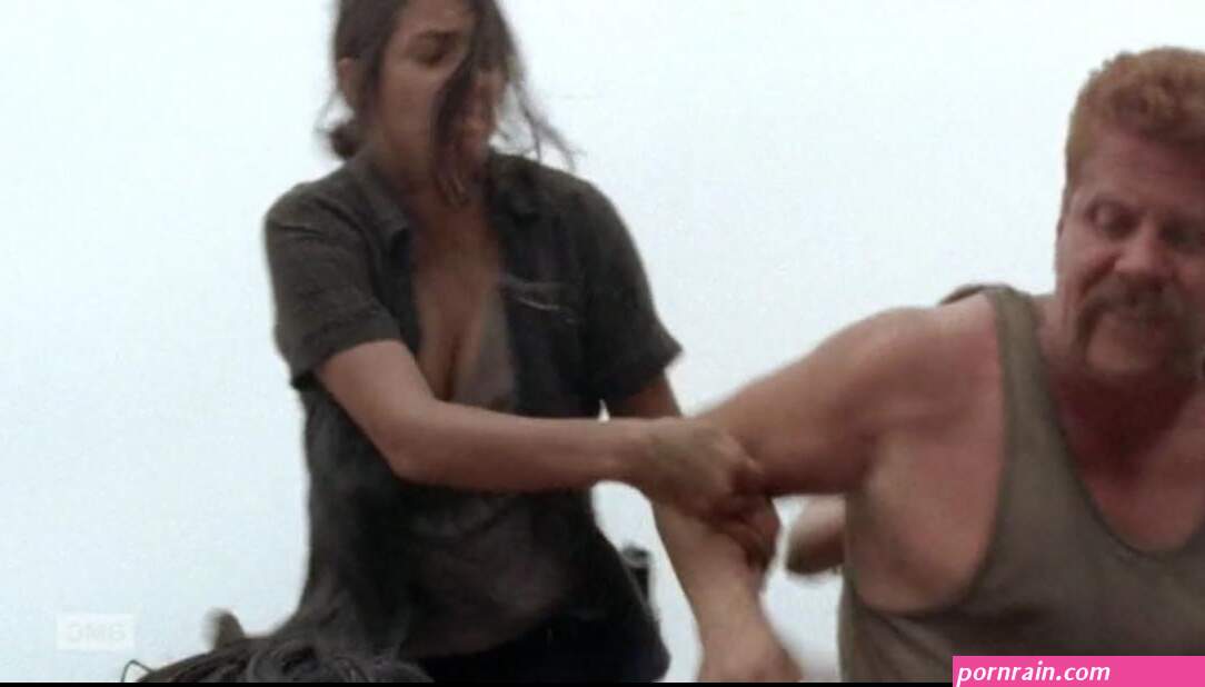 Naked Alanna Masterson in The Walking Dead ANCENSORED