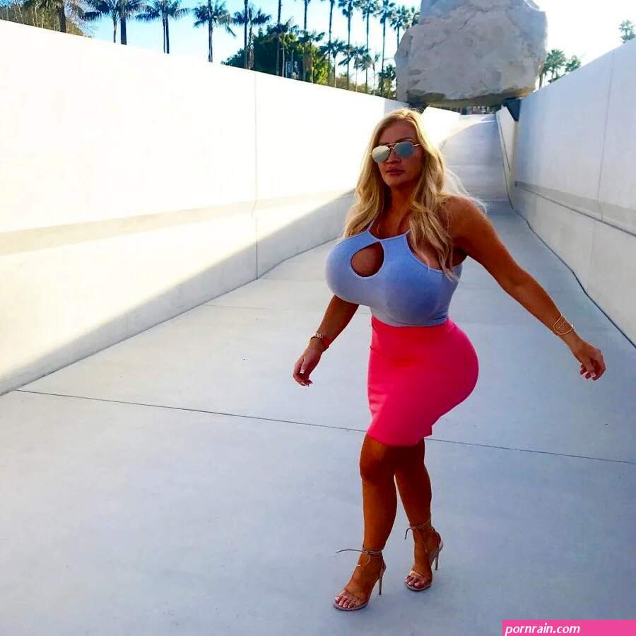 Outstanding Milf with Huge Tits Allegra Cole in Mini Skirt