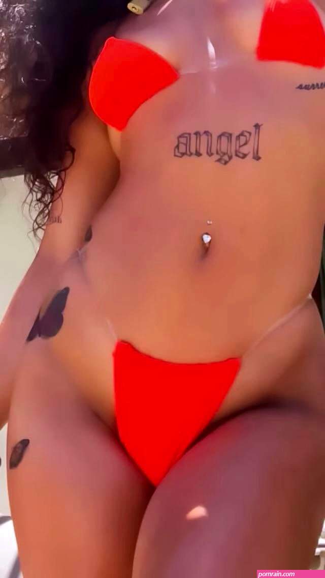 Ashley Goyette Nude Leaks Hot Girl from LiveLoveServe