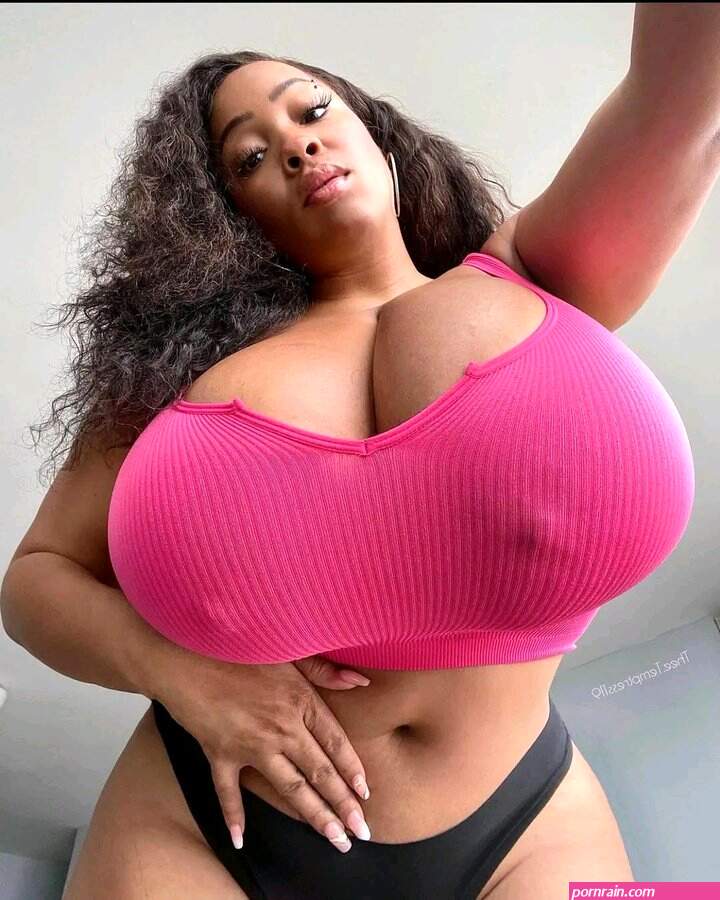 on X: My boobs or Ps5.