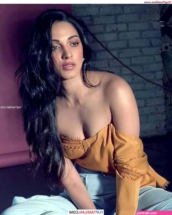 Sizzling Kiara Advani Reveals Her Jaw-Dropping Cleavage and Boobs