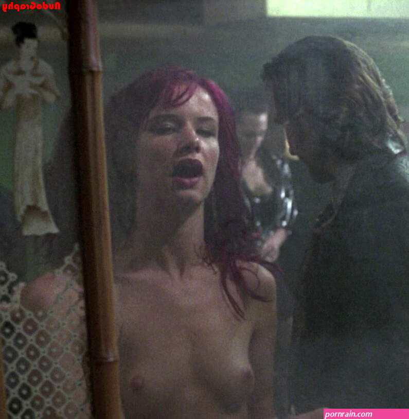 Nude Celebs in HD