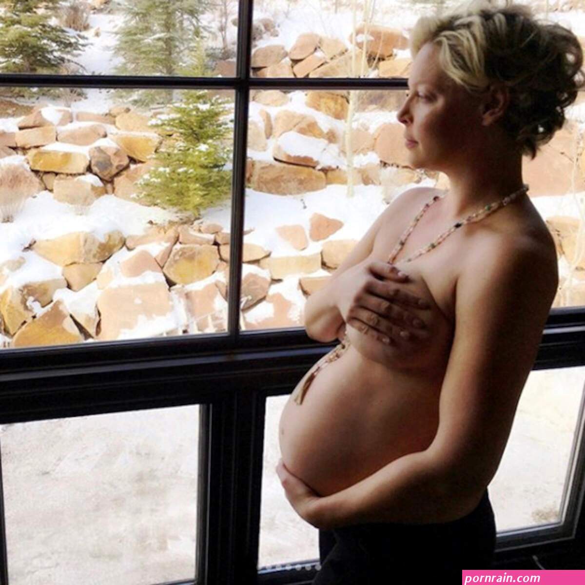 Katherine Heigl Shares Topless Pregnancy Pic and Sons Dramatic Birth