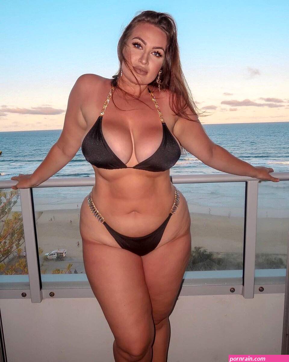 Mikaela Reidy XXX