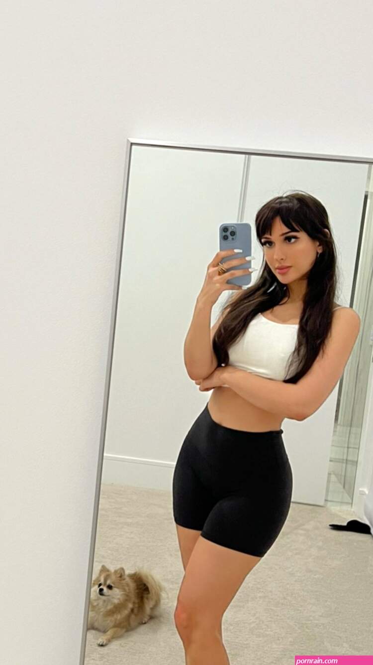 Sssniperwolf hot