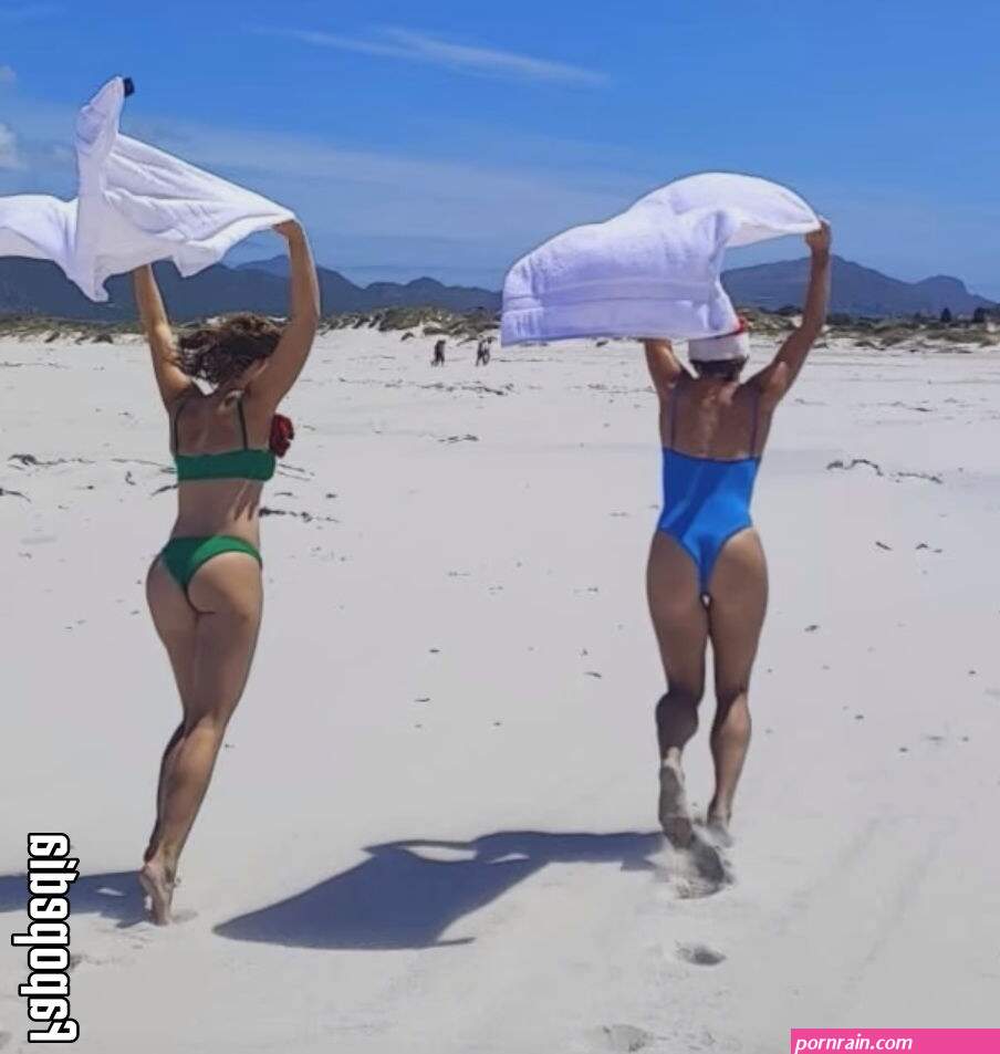 Natalie Pinkham Nude Leaks