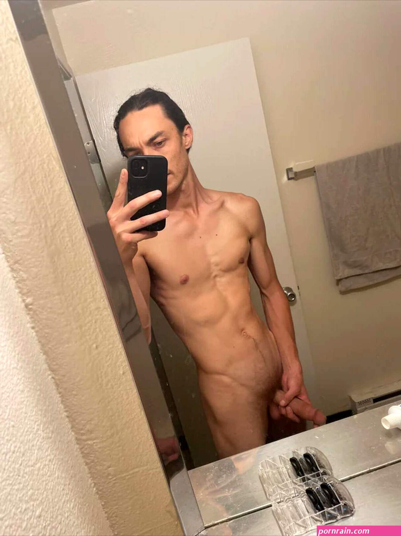 Hunks sexy nude bathroom selfie!