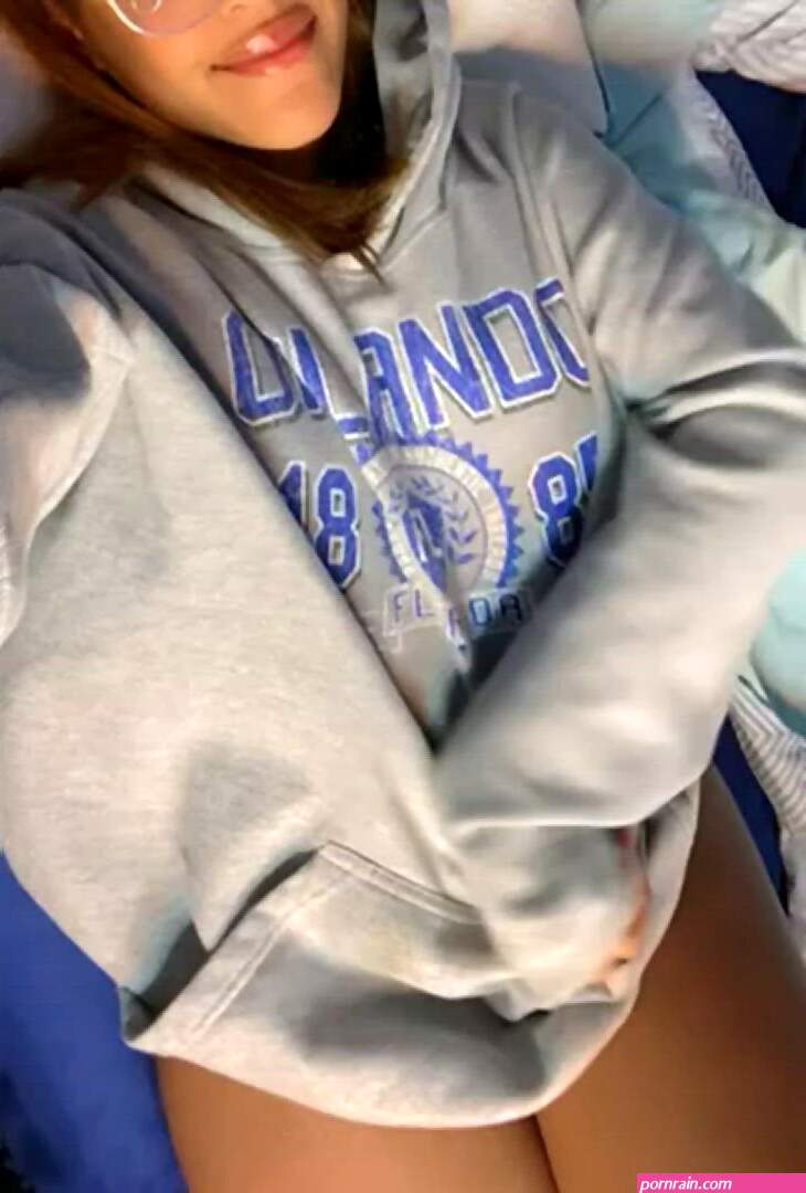 skionlyfans Sex Pictures and skionlyfans Porn Videos