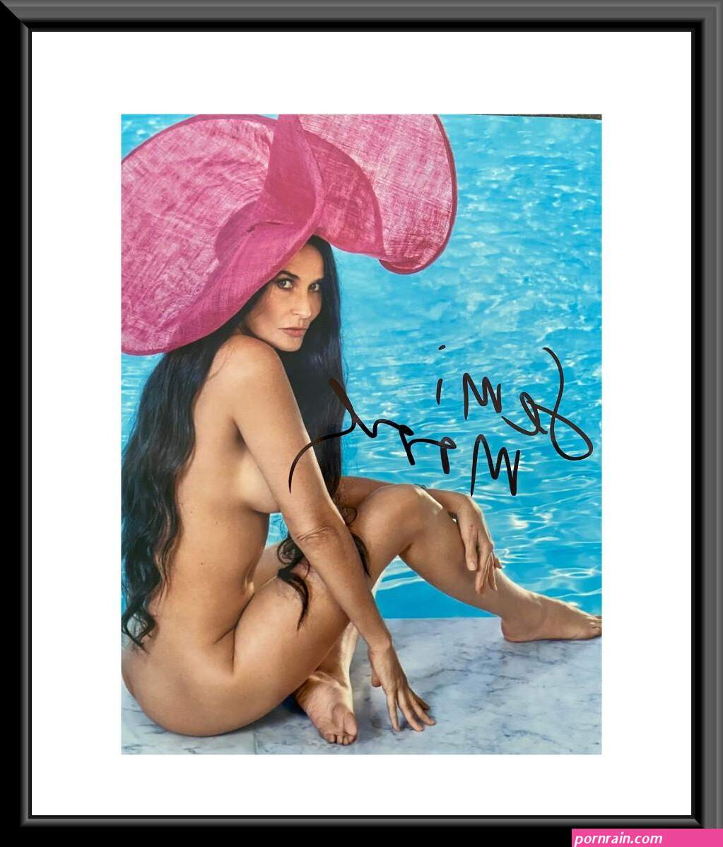 Strptease Demi Moore signed photo