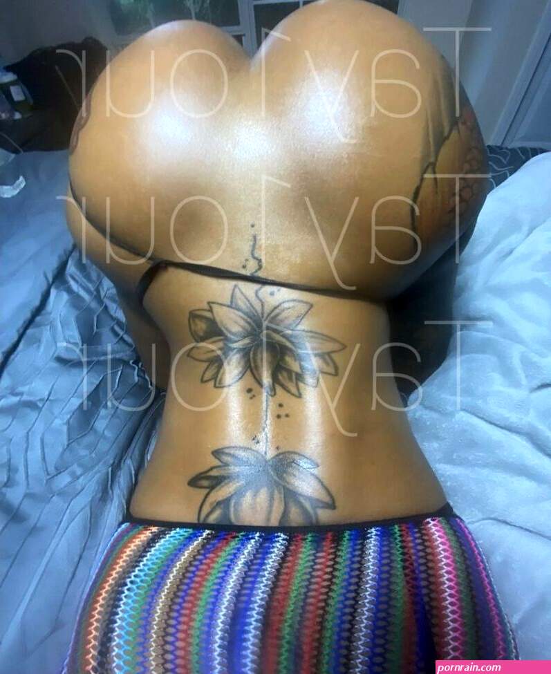 Tay1our nude Porn Pictures XXX Photos Sex Images 4076123