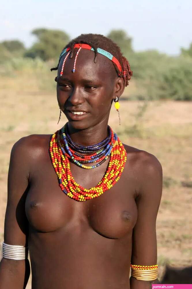 African Tribal Women Puffy Nipples