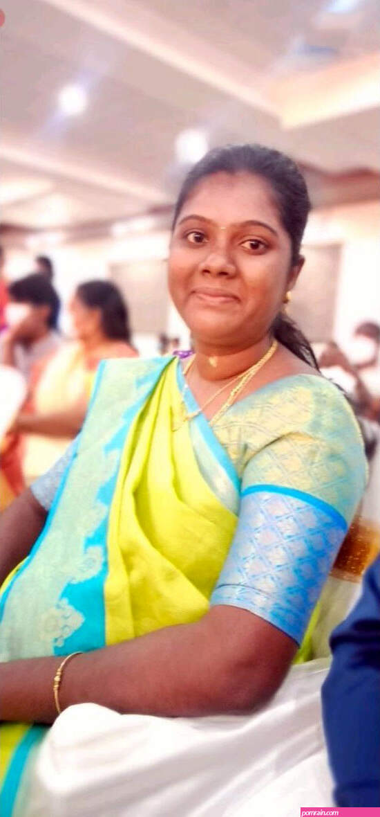 Big Booby Tamil Chubby Wife Nude Pics 16 pictures