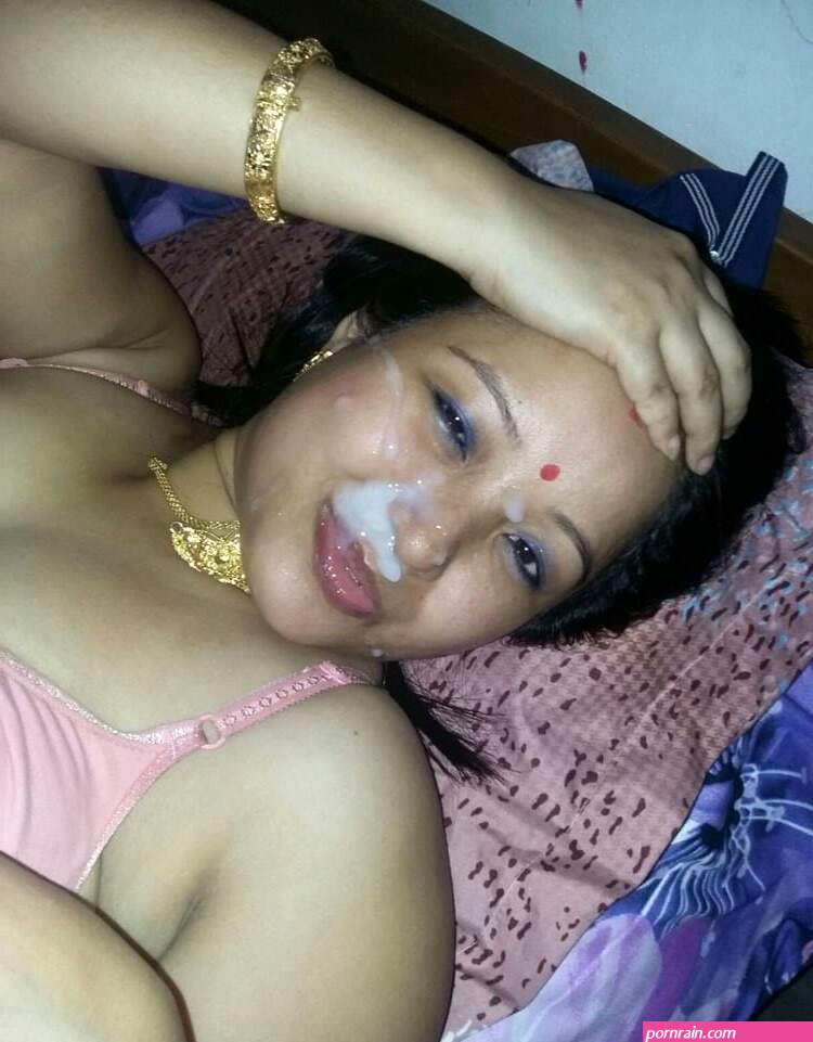 Indian Milf Bhabhi Blowjob Pics