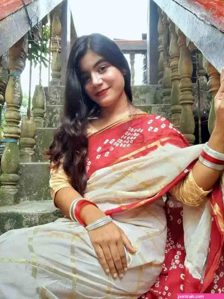 Beautiful Indian Horny Girl Nude Selfie Pics
