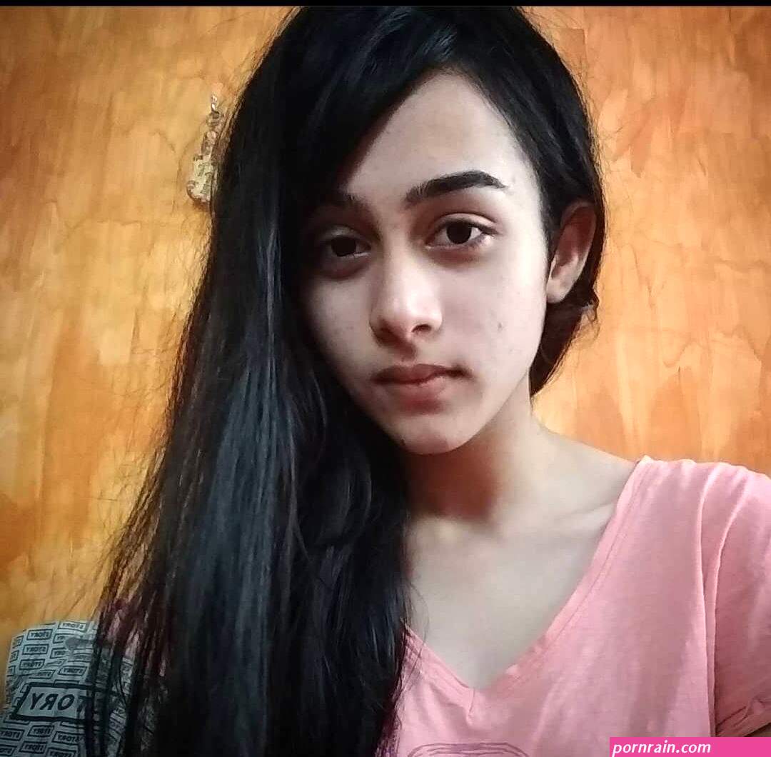 Beautiful Indian Girl Pic 40 pictures