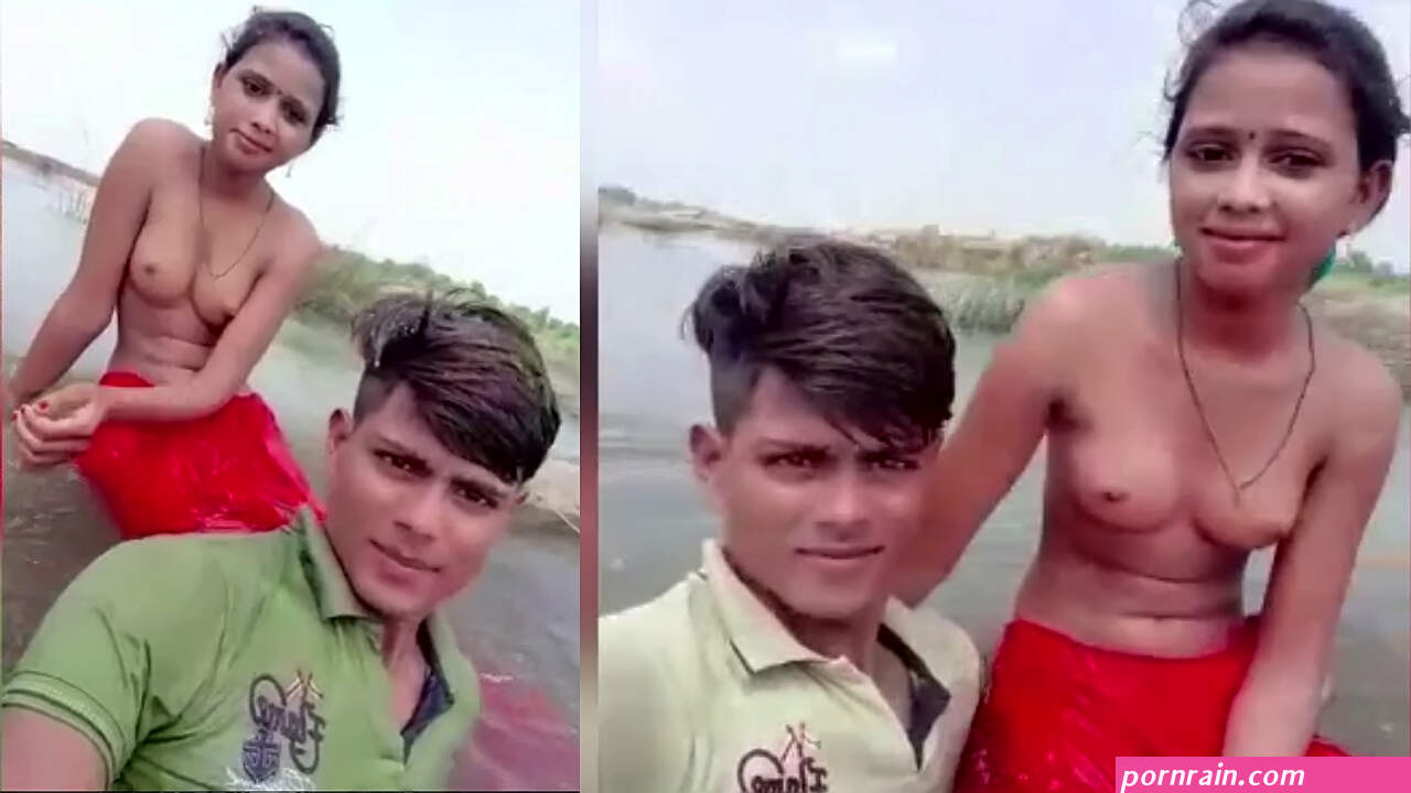 Indian porn brother show naked young Desi sister on cam while bathing