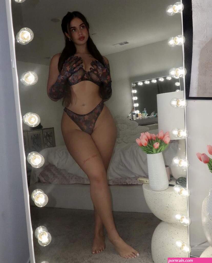A1 Baes on X: IG: evanamariaa