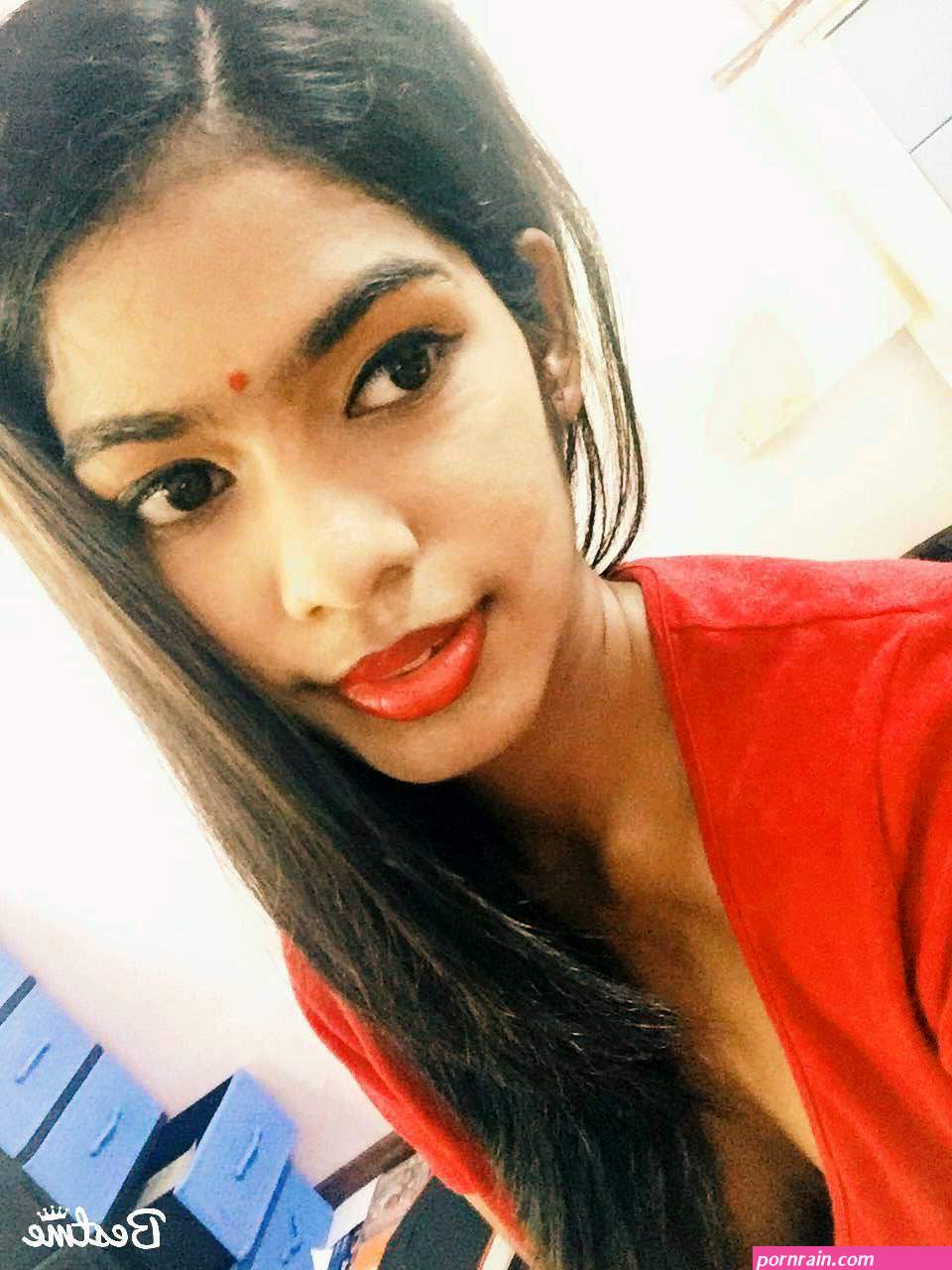 Sexy Lankan Girl Hard Fucked by Boyfriend in Bathroom Moaning