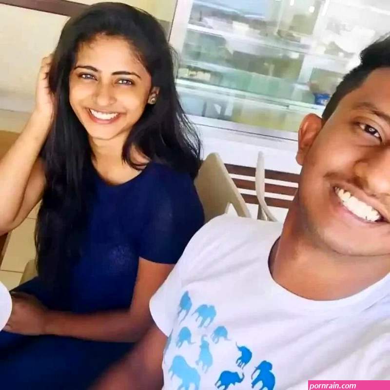Sexy Lankan Girl Fucking with Lover After Birthday Party Full Scandal