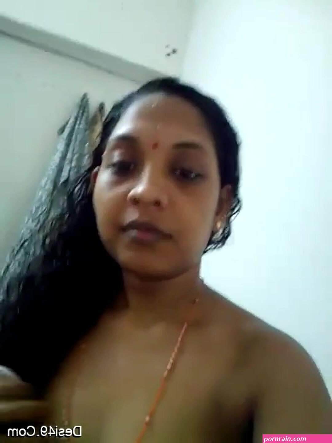 Kerala mallu bhabhi showing nude