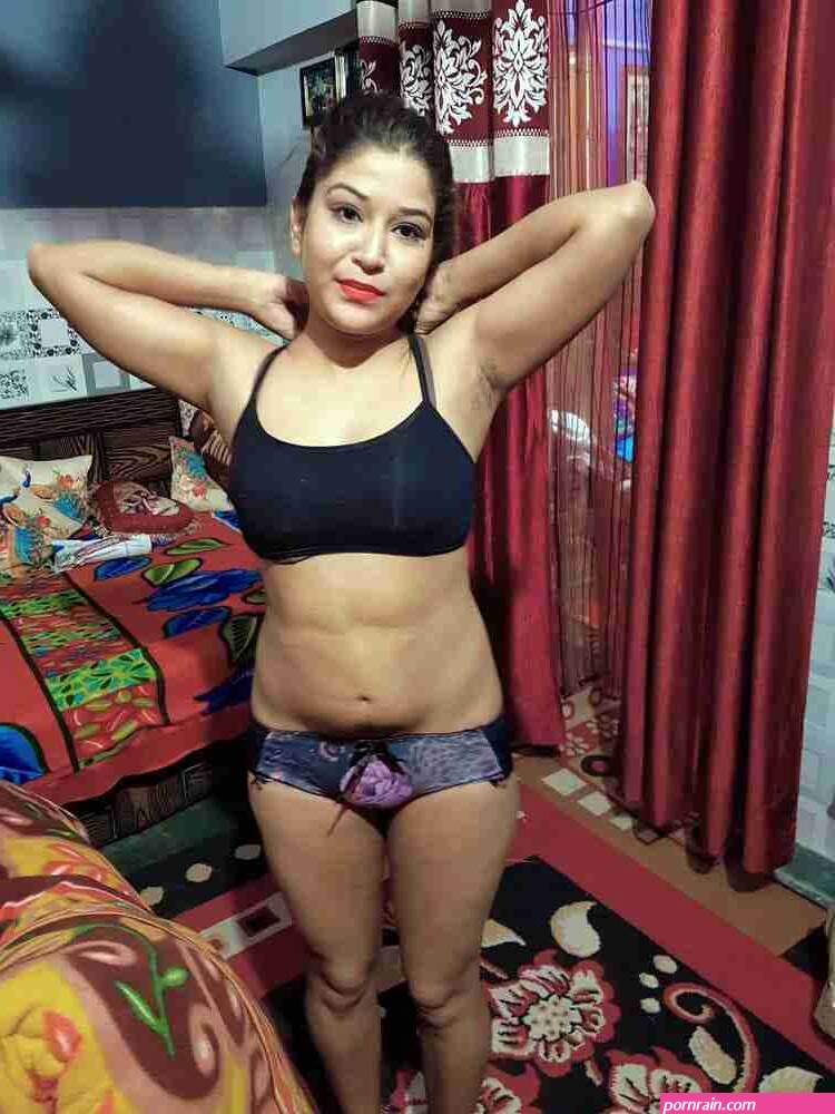 Sexy Desi Bhabhi hot Desi nude photos