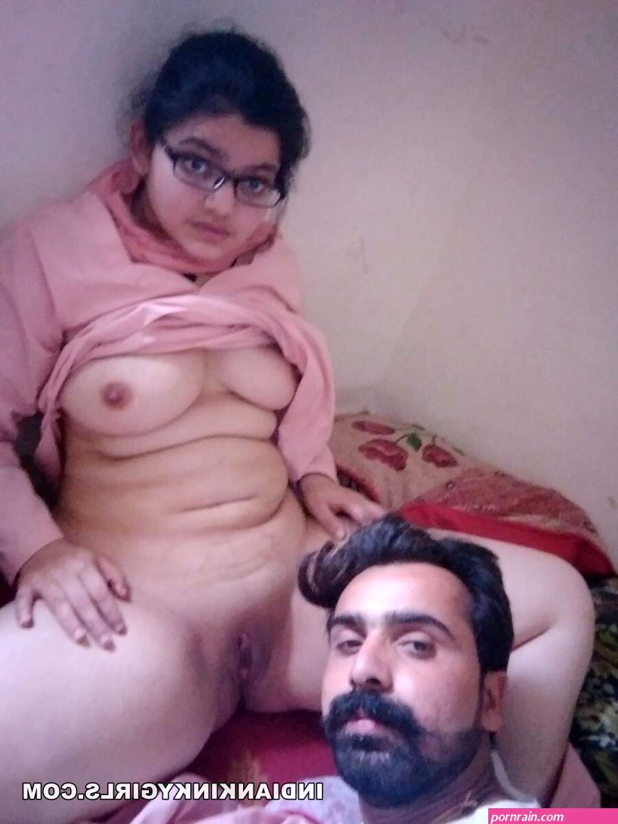Muslim girl nude