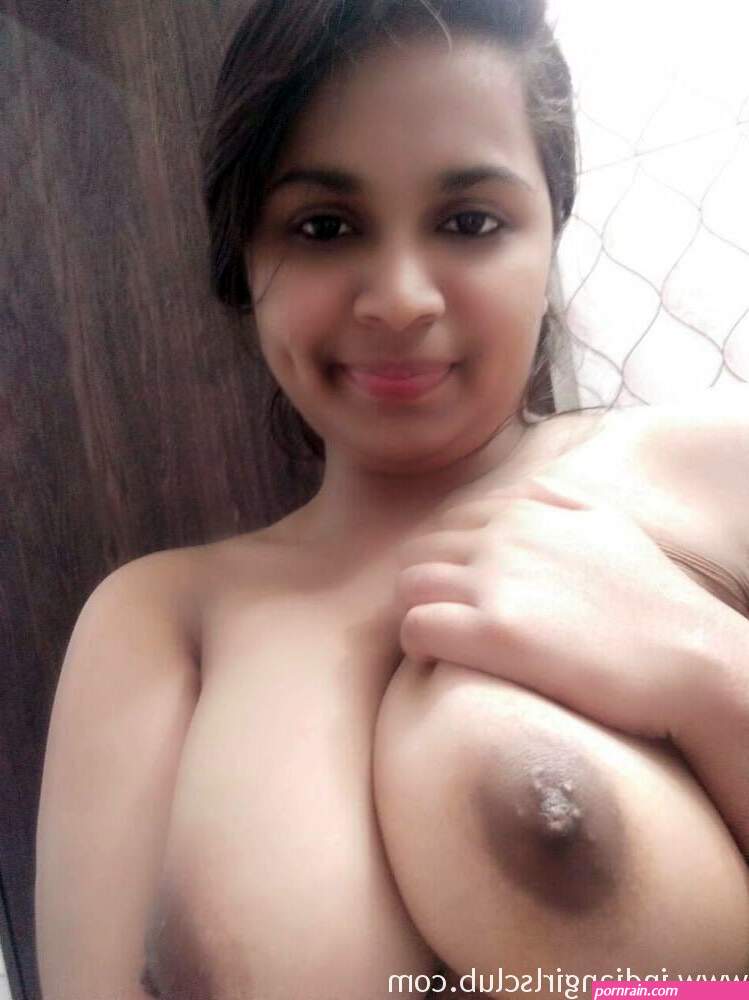 Indian Horny Teen Big Boobs Nude Selfie