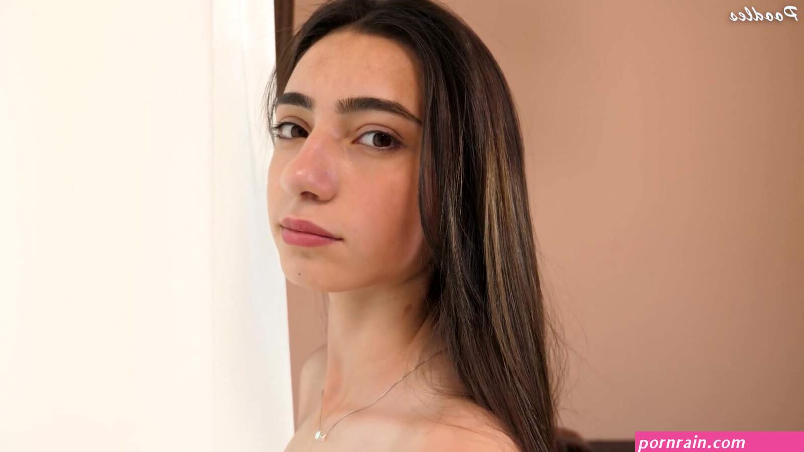 Leyla Goes Nude