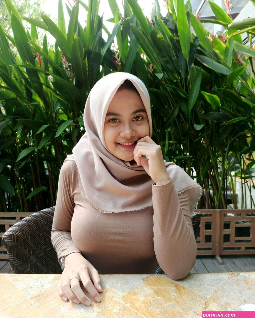 JILBAB BUGIL TERBARU