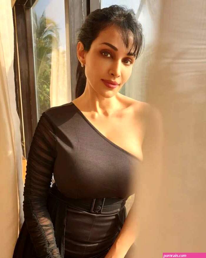 Top 10 Ullu Web Series Actress Name List with Photo 2023