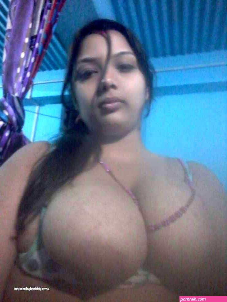 Horny Geeli Choot Girl Boobs Licking Nude Photos