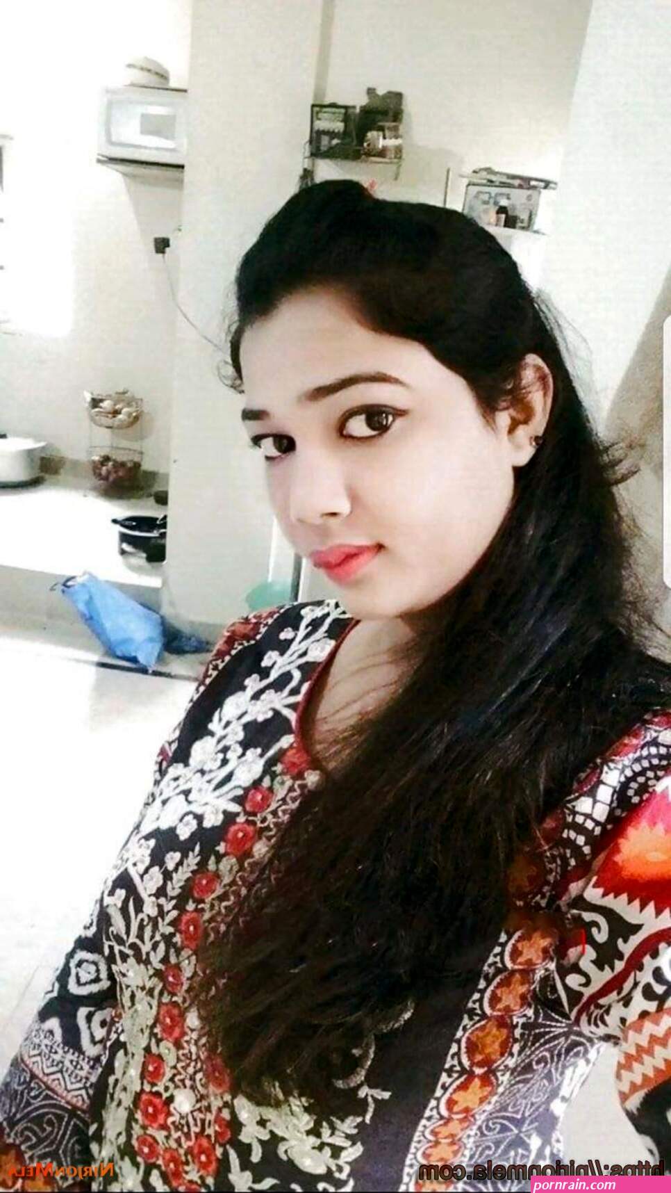 Big boobs pakistani girl nude