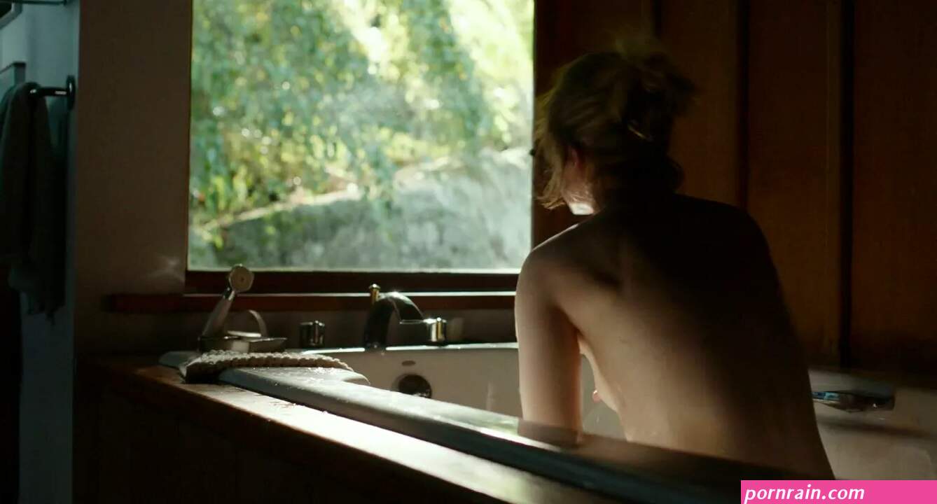 Evan Rachel Wood erotische Szene aus Into the Forest 2015