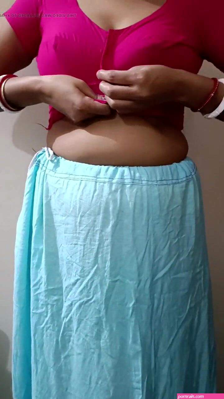 Desi Untey big Boobs watch online